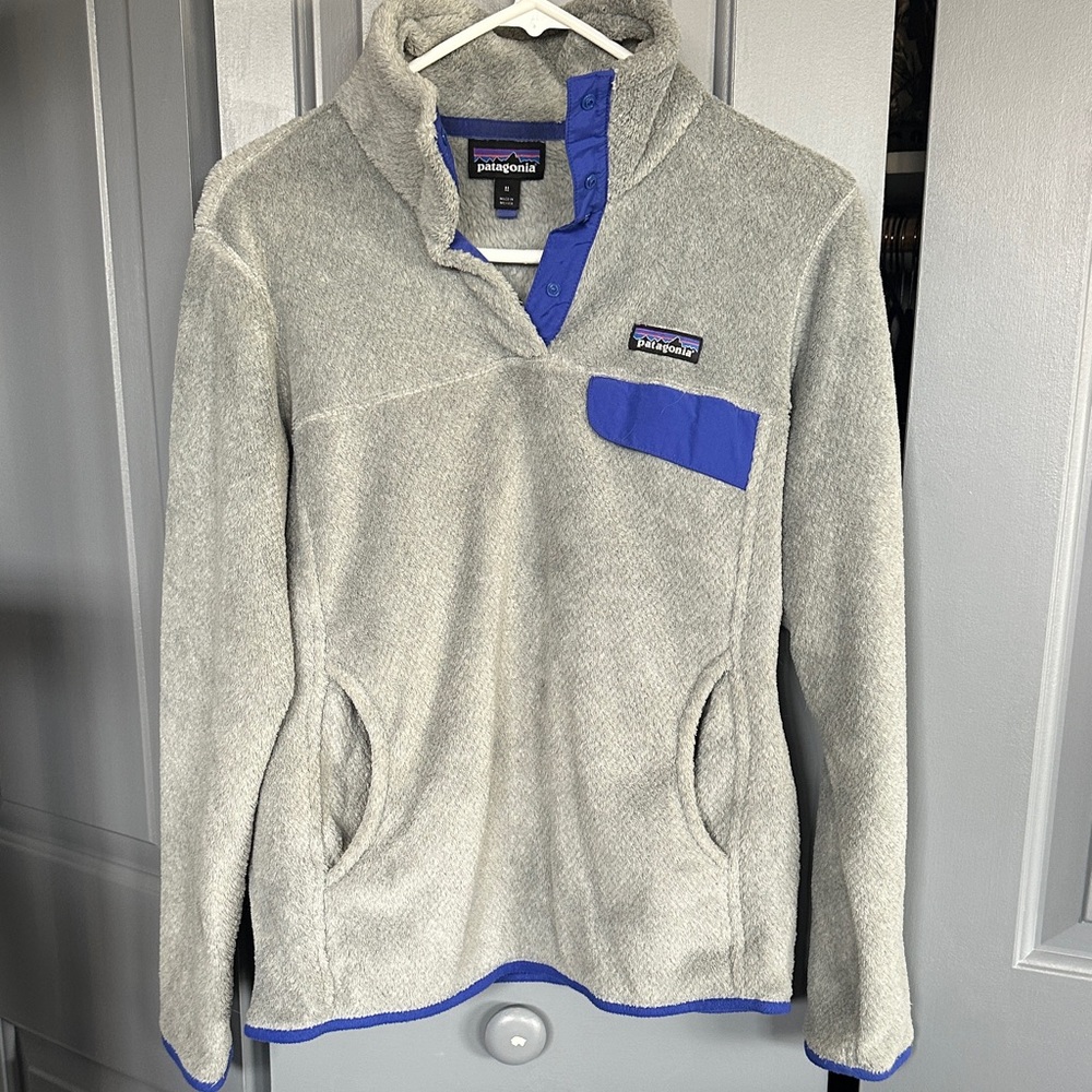 Patagonia Gray Fleece Pullover with Blue Accents